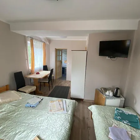 Hostel Wynajem Pokoi Goscinnych Jas I Malgosia