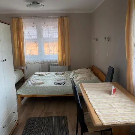 Wynajem Pokoi Goscinnych Jas I Malgosia Hostel *