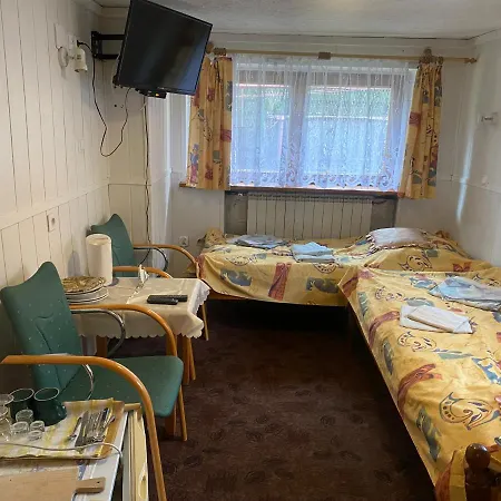 Wynajem Pokoi Goscinnych Jas I Malgosia Hostel *