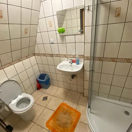 Hostel Wynajem Pokoi Goscinnych Jas I Malgosia *