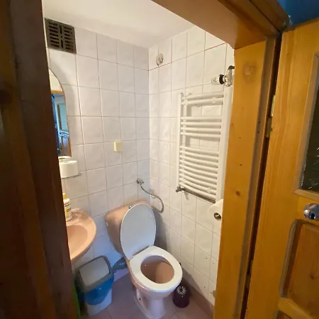 Wynajem Pokoi Goscinnych Jas I Malgosia Hostel *