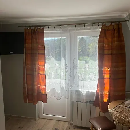 Wynajem Pokoi Goscinnych Jas I Malgosia Hostel