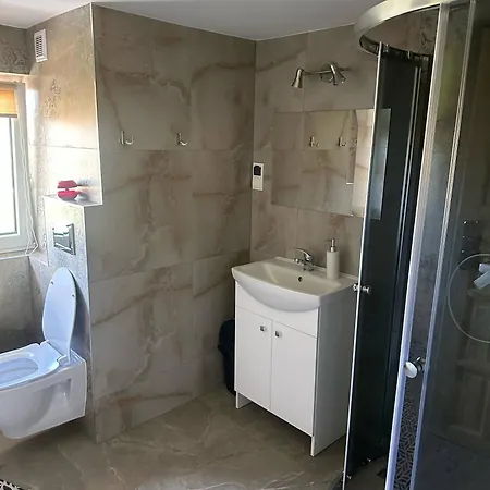Hostel Wynajem Pokoi Goscinnych Jas I Malgosia