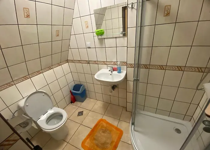 Hostel Wynajem Pokoi Goscinnych Jas I Malgosia *