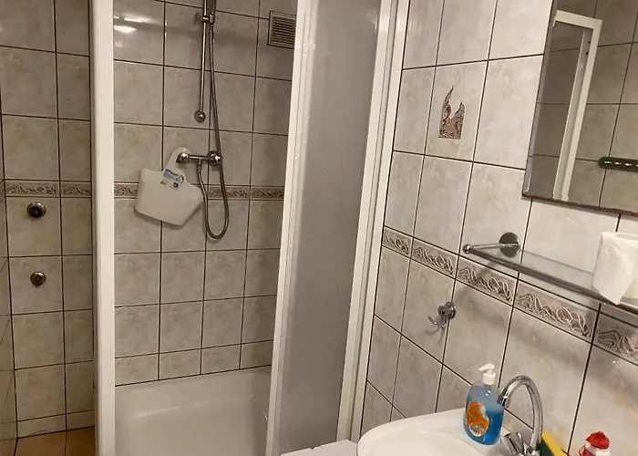 Hostel Wynajem Pokoi Goscinnych Jas I Malgosia Zakopane